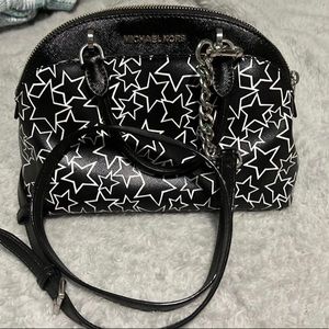 Michael kors purse and wristlet